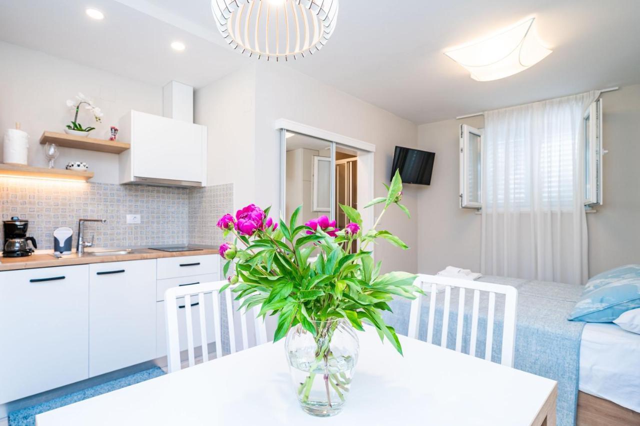 Studio Apartment Lapad Dubrovnik Exterior photo